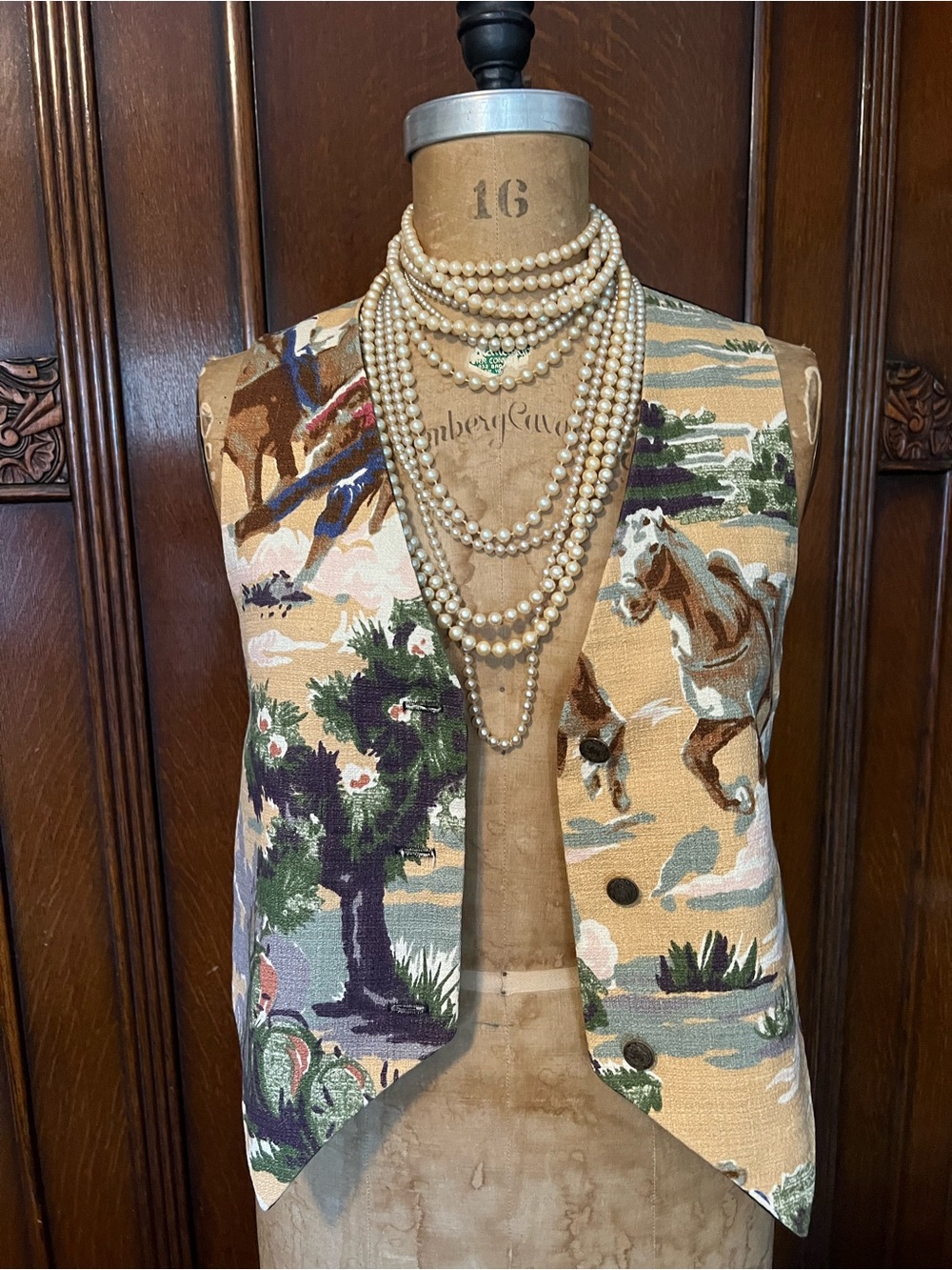 Vintage Boho Cowgirl Rodeo Ranch Wear Scenic Western Print Women's Vest Size M